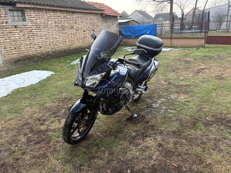 Suzuki V Strom 1000