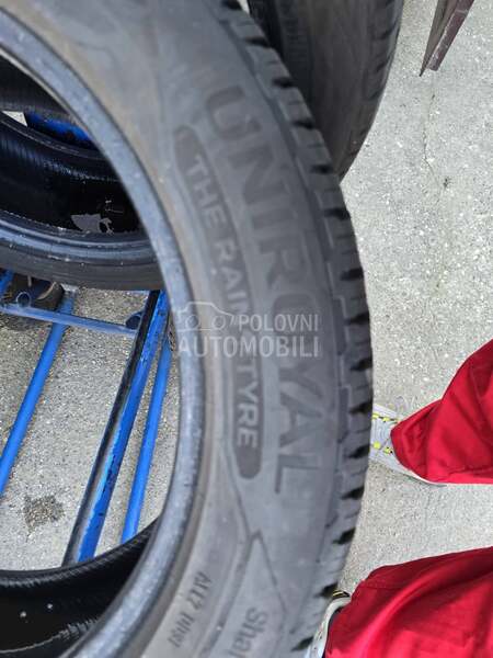 Uniroyal 215/55 R18 Zimska