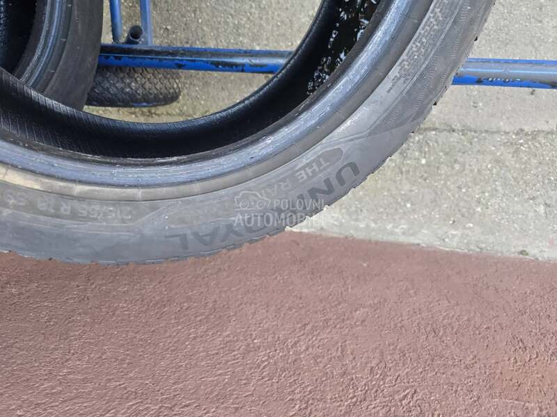 Uniroyal 215/55 R18 Zimska