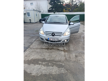 Mercedes Benz B 200 