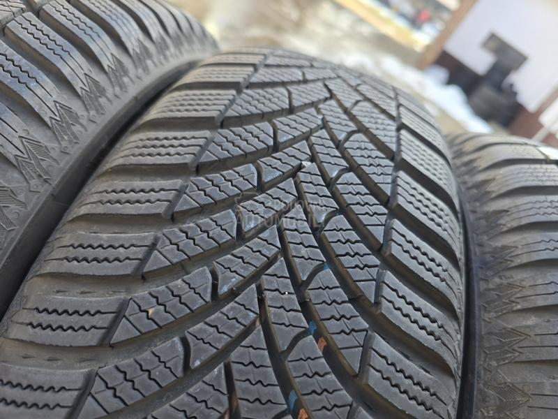 Semperit 195/65 R15 Zimska