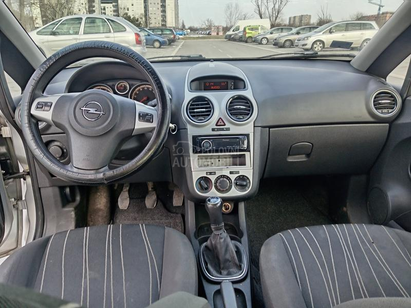 Opel Corsa D 