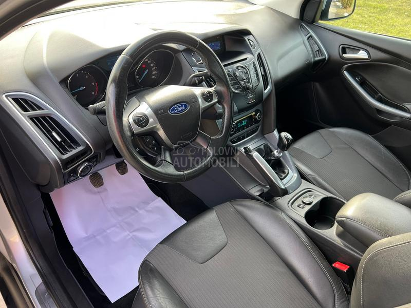 Ford Focus TITANIUM