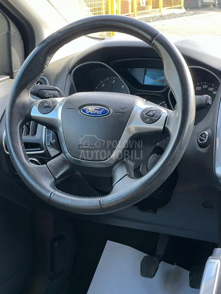 Ford Focus TITANIUM