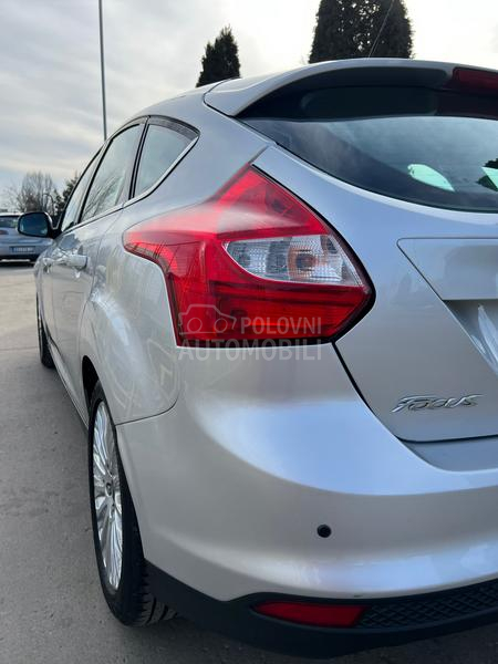 Ford Focus TITANIUM