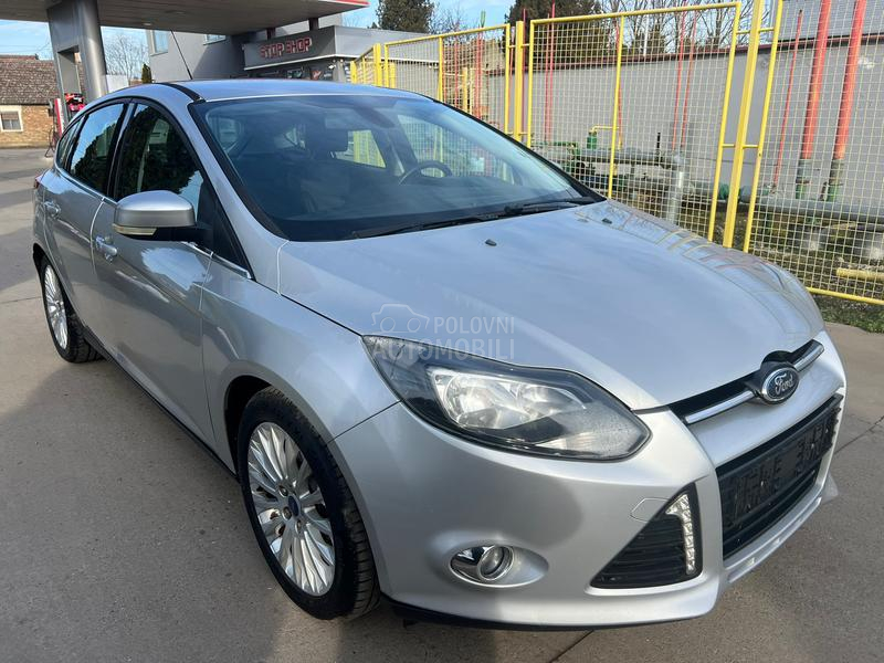 Ford Focus TITANIUM