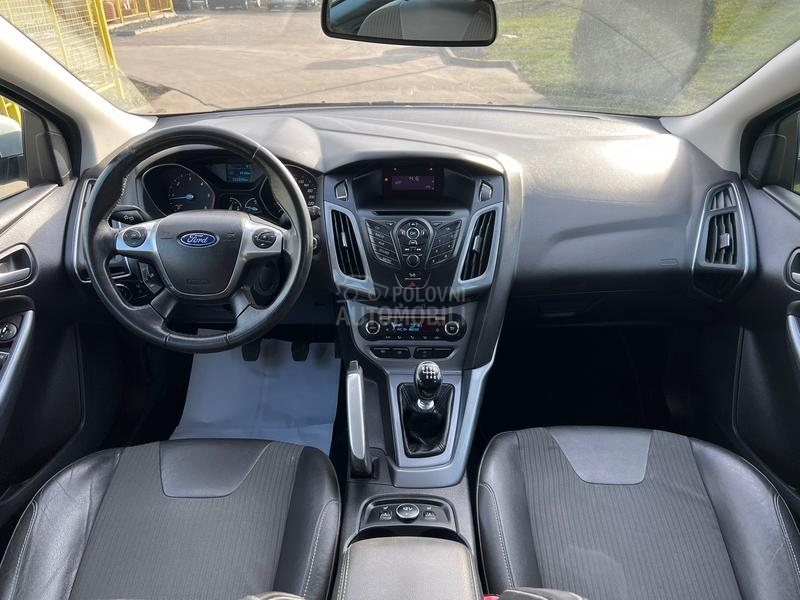 Ford Focus TITANIUM