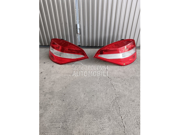 leva I desna stop lampa za Renault Laguna od 2008. do 2015. god.