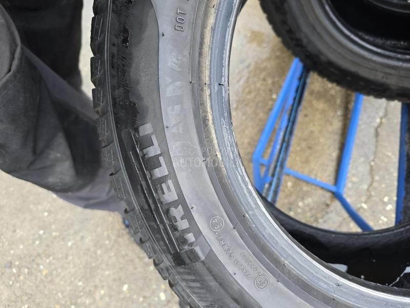 Pirelli 205/60 R16 Zimska