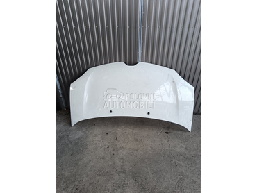 prednjia hauba za Renault Twingo