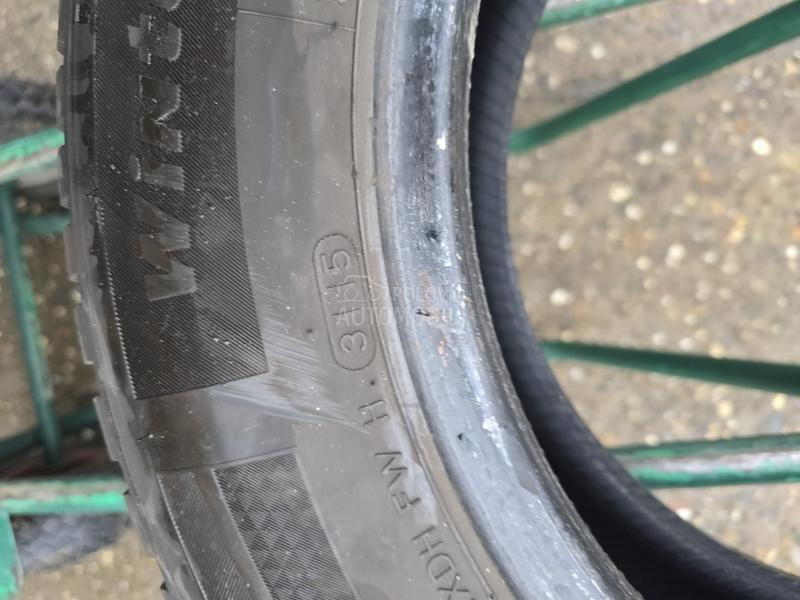 Hankook 195/65 R15 Zimska