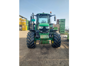 John Deere 6120M