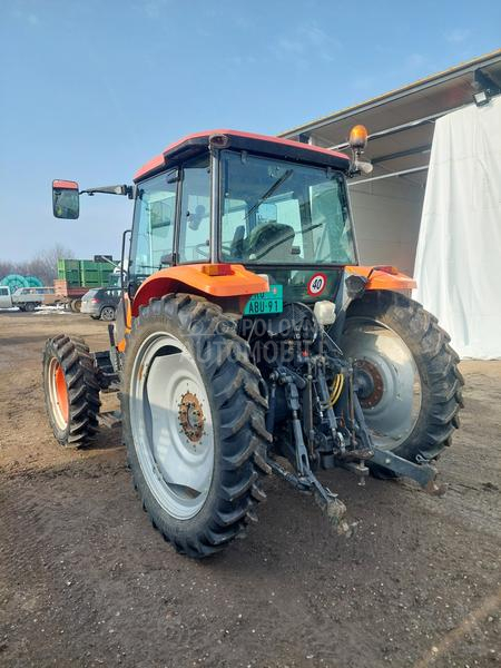Kubota M108S