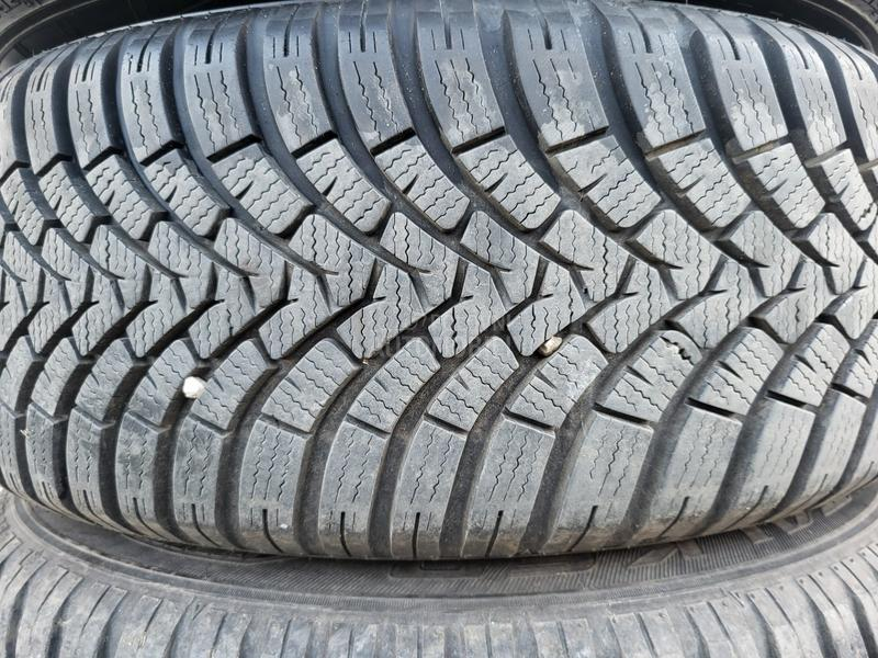 Falken 215/60 R16 Zimska