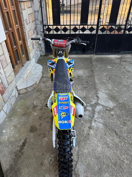 Suzuki RMZ