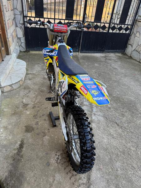 Suzuki RMZ