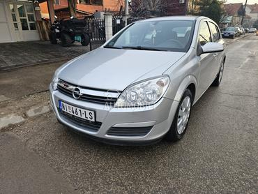 Opel Astra H 