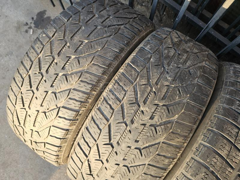 Tigar 215/50 R17 Sve sezone