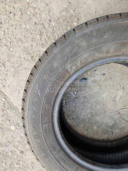 Goodyear 215/65 R15 Sve sezone