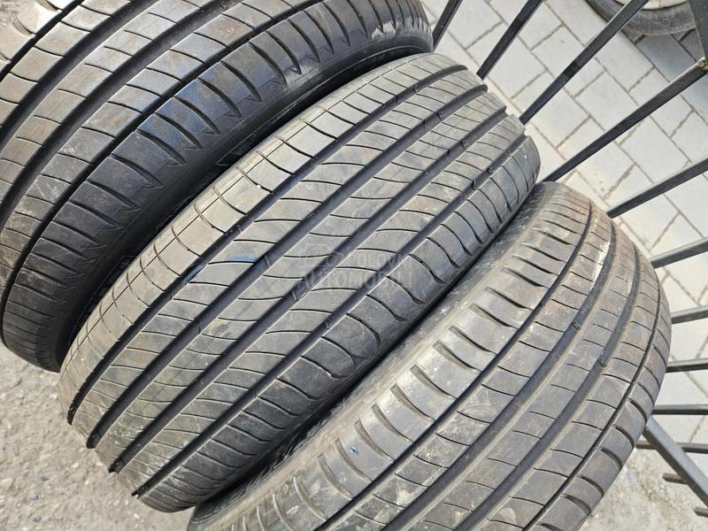 Michelin 215/65 R17 Letnja