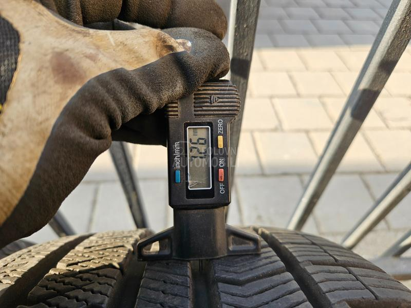 Vredestein 245/40 R18 Sve sezone