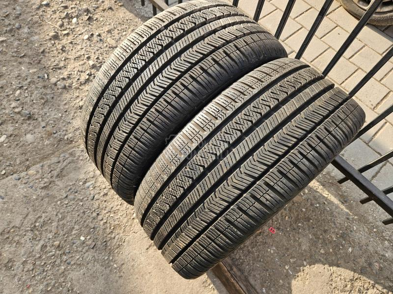 Vredestein 245/40 R18 Sve sezone