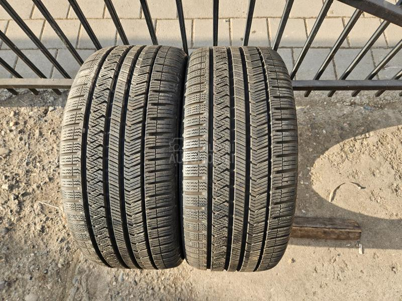 Vredestein 245/40 R18 Sve sezone