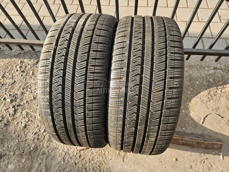 Vredestein 245/40 R18 Sve sezone
