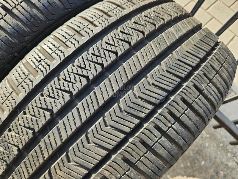 Vredestein 245/40 R18 Sve sezone