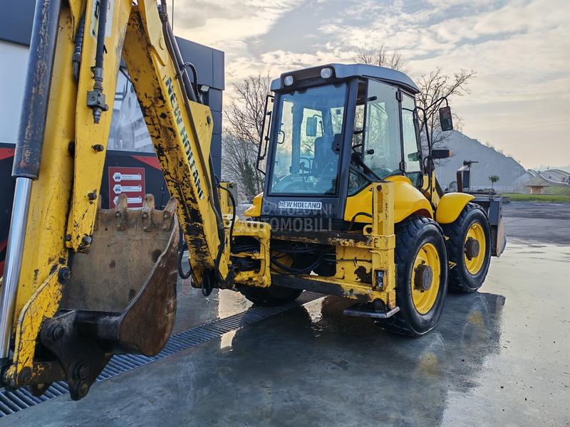 New Holland LB115