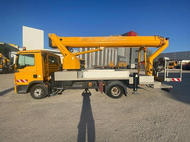 MAN auto košara / LA2232