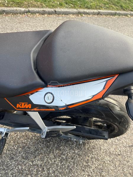 KTM Duke 125