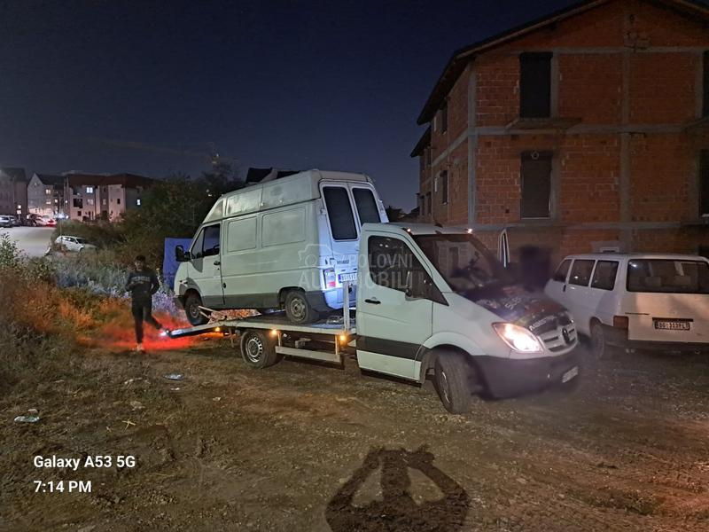 Mercedes Benz Sprinter