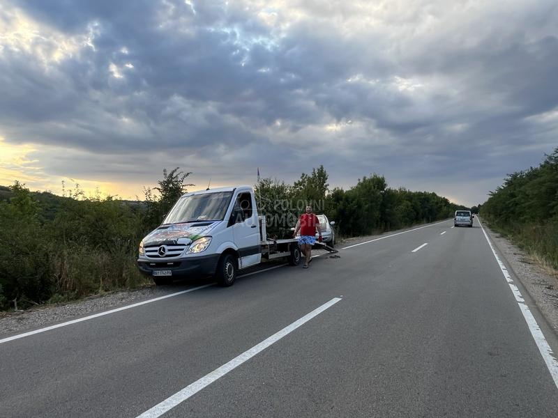 Mercedes Benz Sprinter