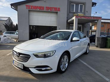 Opel Insignia aut/led/kam