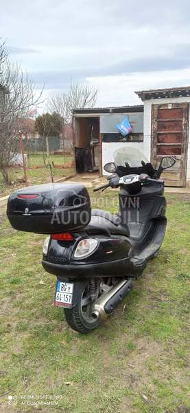 Piaggio X9