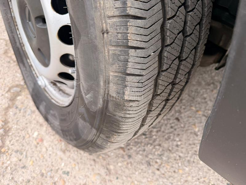 Mercedes Benz sprinter