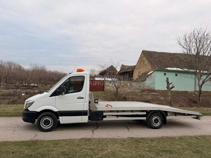 Mercedes Benz sprinter