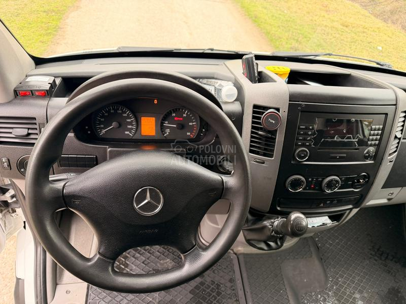 Mercedes Benz sprinter