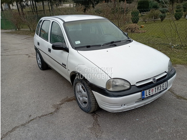 Opel Corsa B reg 30.7.2026
