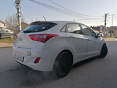 Hyundai i30 1.6i ATTRACTION CH