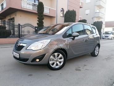 Opel Meriva 1.4i COSMO LINE CH