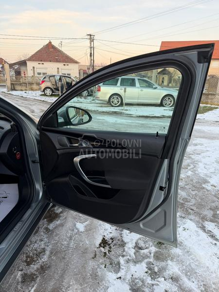 Opel Insignia 2.0 CDTI CH