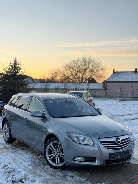 Opel Insignia 2.0 CDTI CH