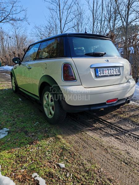 MINI One 