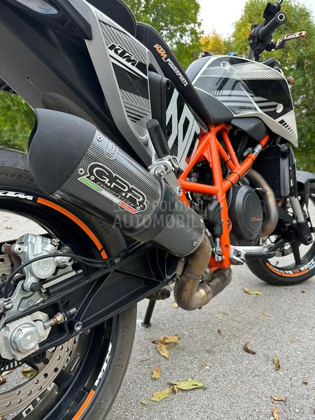 KTM duke 690