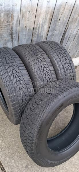 Hankook 235/65 R17 Zimska