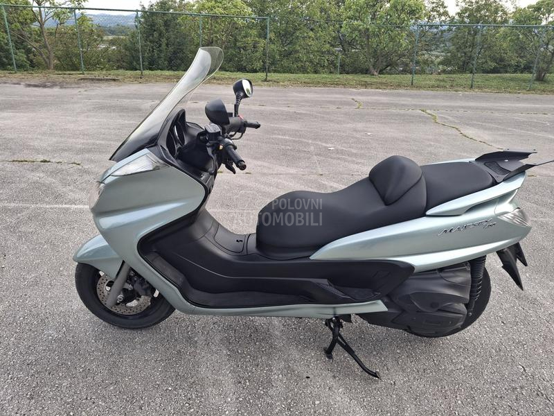 Yamaha majesty 400