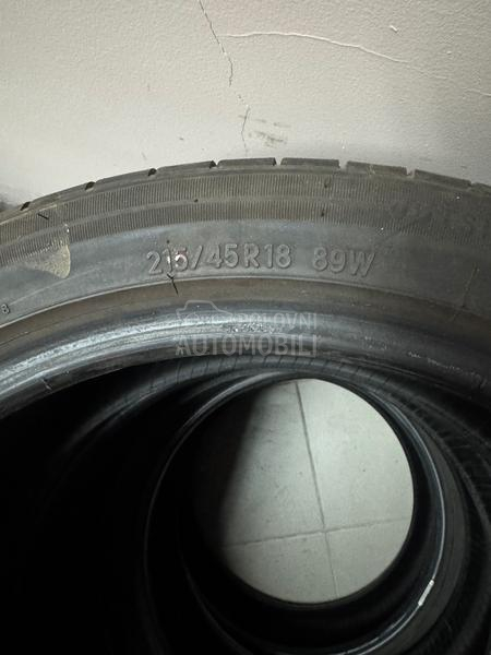 Toyo 215/45 R18 Letnja