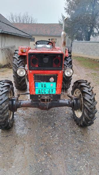 Universal 445 DTC Fabricko stanje